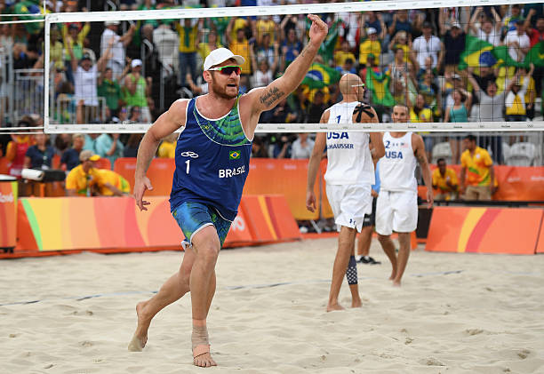 CCTV5直播:中国女排迎战巴西,今晚焦点对决不容错过!