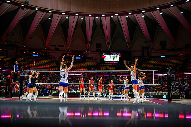 汽排球场地高度要求:室内场地的关键尺寸