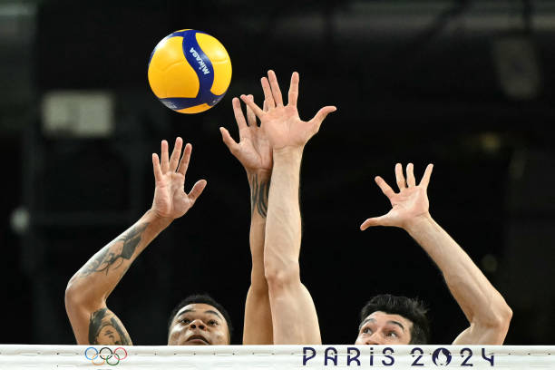 冯坤比赛数据统计:二传大师的助攻与组织能力