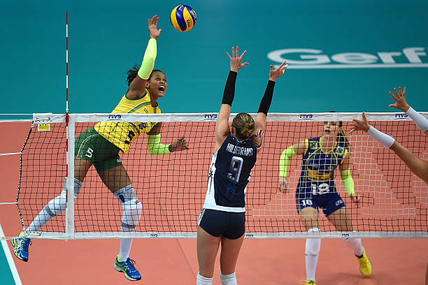 排球比赛中过中线的定义与规则详解