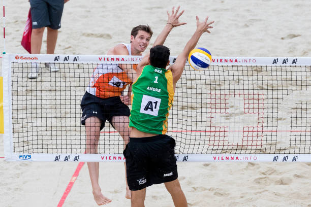 内斯里汉与朱婷：两位排球巨星的友谊与合作