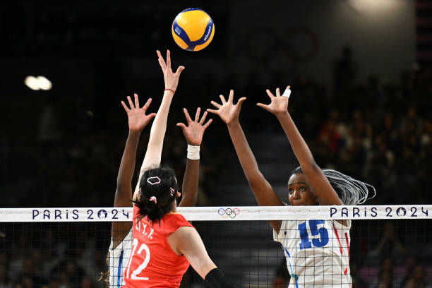 王珞丹新排球女将造型曝光,运动风造型获好评