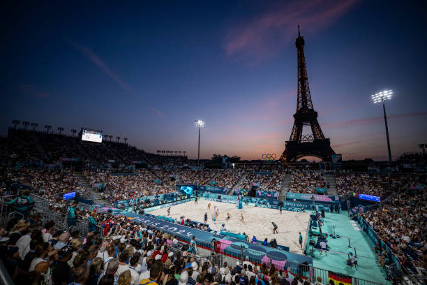 排球一传动作要领全解析：打好防守反击的第一环