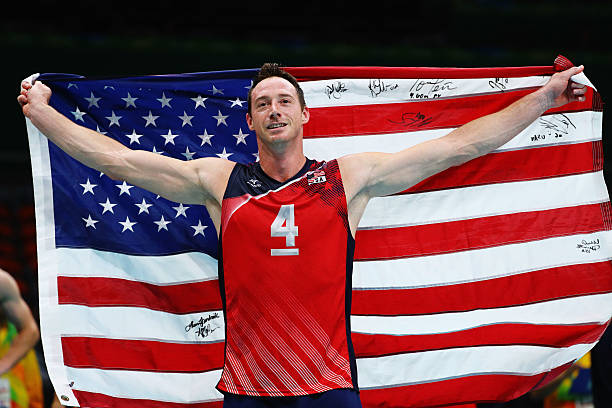 排球比赛站位图解：六人制标准站位与轮换规则