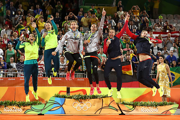 团队协作的关键：排球六个位置的配合与沟通技巧