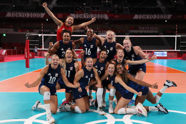 六人制排球在我国的早期发展历程