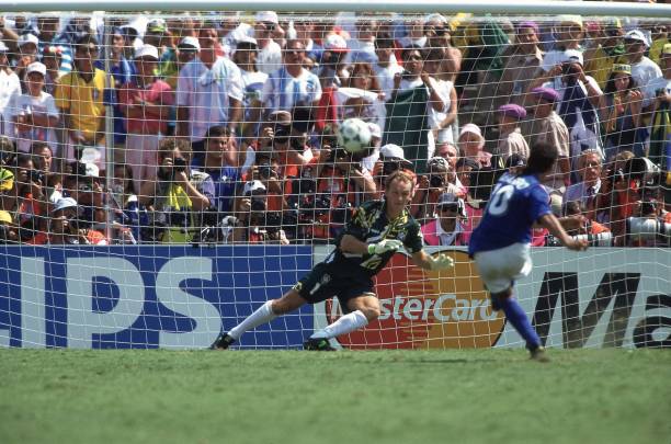 世界杯决赛经典时刻：冠军诞生的激动人心瞬间