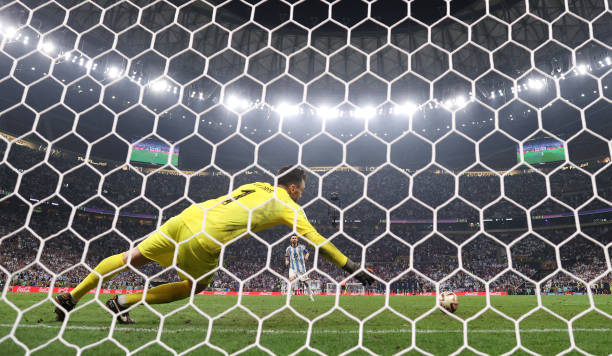 如何通过电视直播观看世界杯比赛?