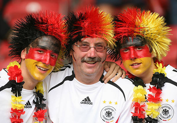 2002年韩日世界杯：米卢带领中国队的突破之旅