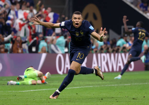 梅西职业生涯的转折点:2014世界杯点球失误解析