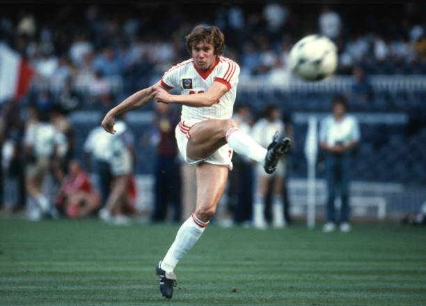 2025年世界杯足球赛主办国揭晓：谁将承办这场全球盛事？