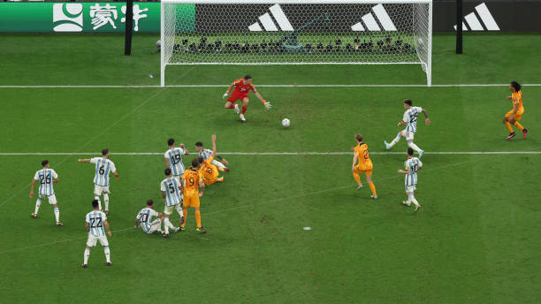 重温经典!阿根廷3-0乌拉圭世预赛全场录像