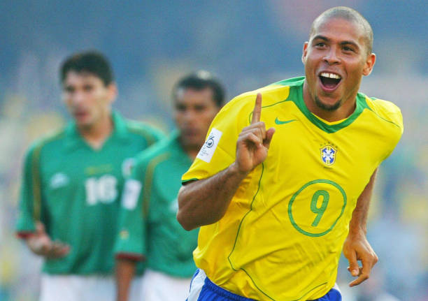 2006年德国世界杯:马达维基亚的进球如何点燃伊朗球迷的热情