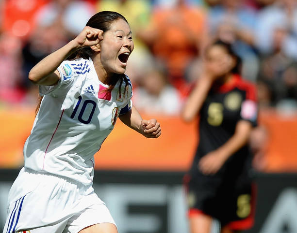 2002世界杯赛程表:东道主韩国与日本比赛时间