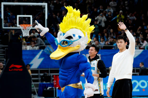 新浪NBA：球迷互动与竞猜活动专区