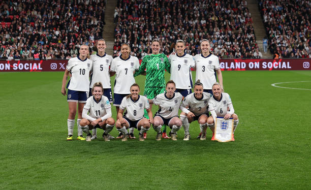 法国队FIFA排名解析：当前全球排名与历史对比